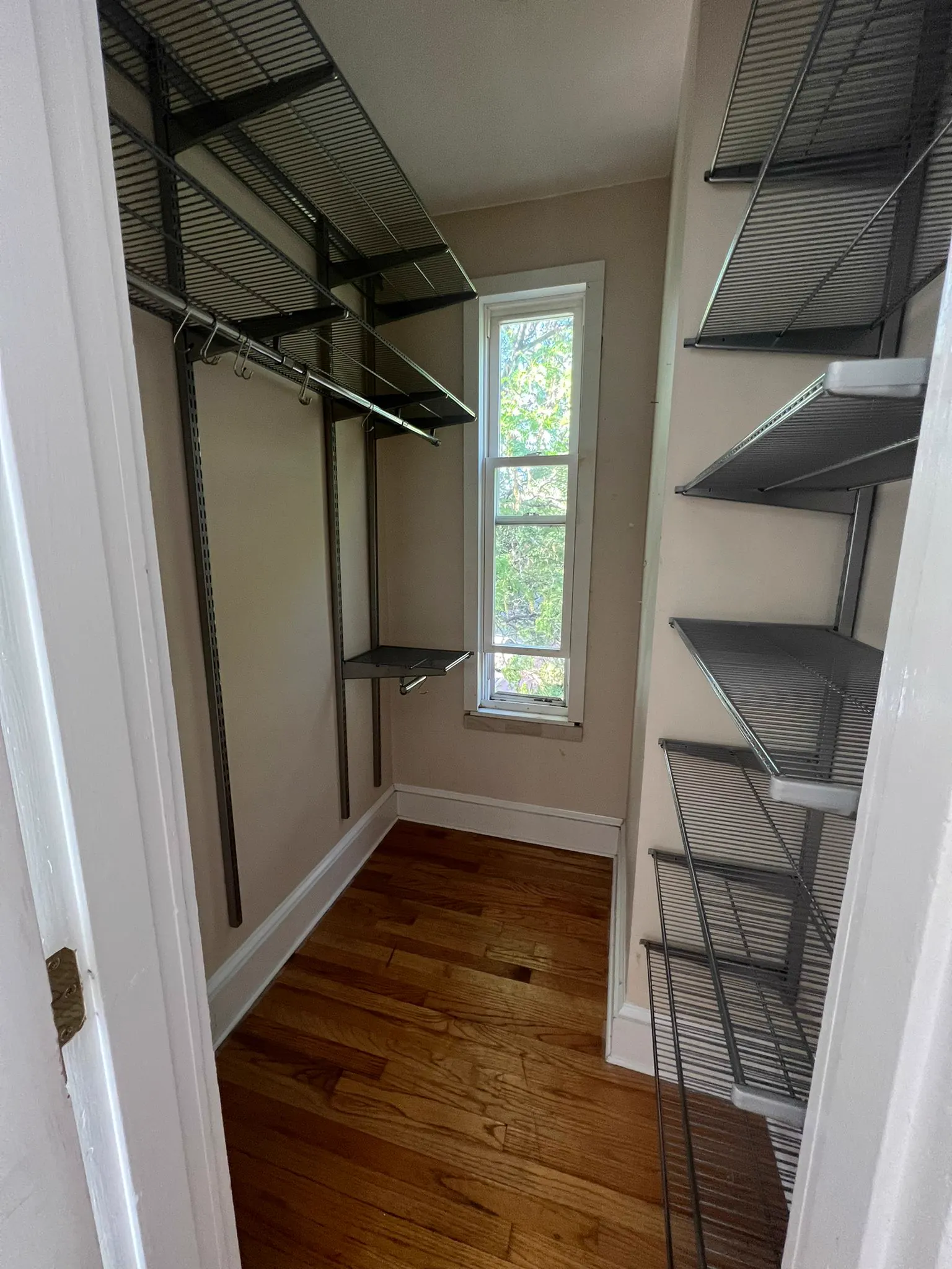 Real closet organization and cleaning by TouchShine